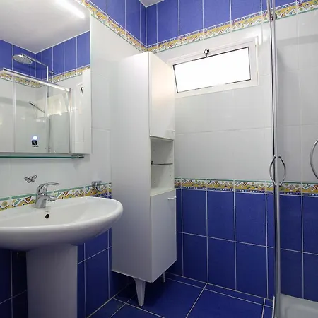 Grande Luxury Pool Sauna Tennis Villa